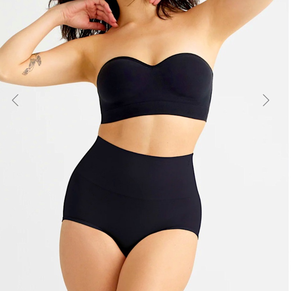 NWT Yummie Ultralight Seamless Tummy Shaping Girlshort Black Brief Shapewear M/L